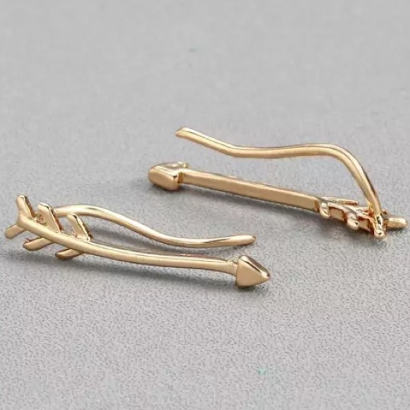 everrealli Jewelry - Gold Tone Arrow Ear Climber Sweep Earrings